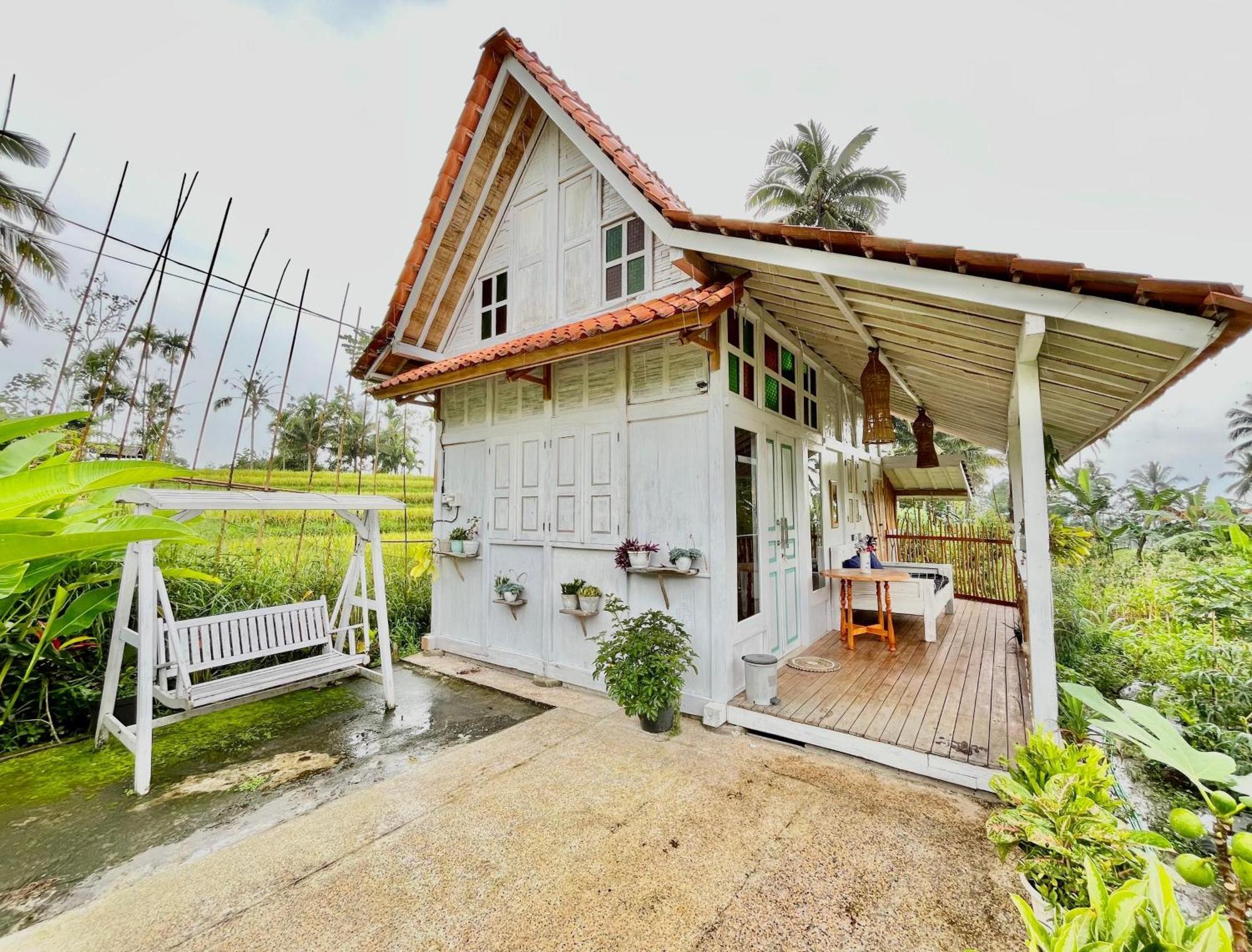 Pondok Is Oke Villa Scenic View Banyuwangi  Exterior photo