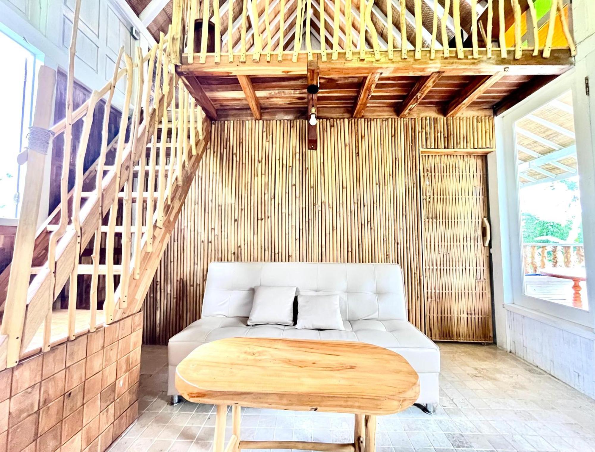 Pondok Is Oke Villa Scenic View Banyuwangi  Exterior photo